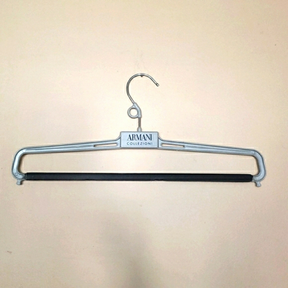 Vtg Armani Collezioni plastic pants hanger w velvet flocked bar 15"